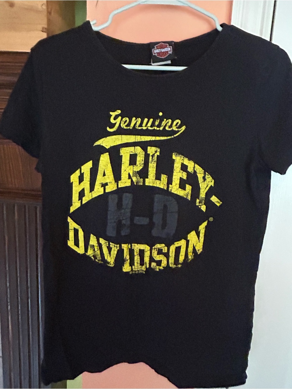 Harley-Davidson Women’s M/L Black Tee with Distressed Yellow Logo